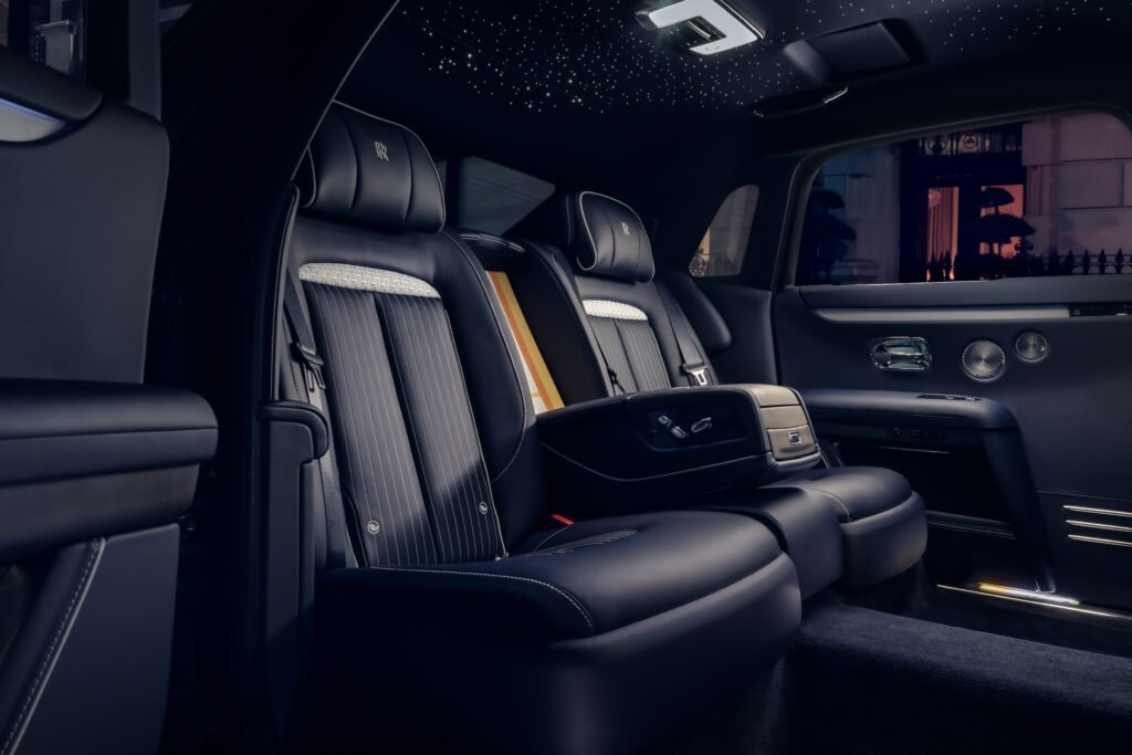P90649547_highRes_rolls-royce-ghost-sa